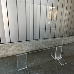 アクリル板　パーテーション　スニーズガード　ネイルサロンなど