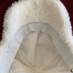 wc ダブルシー モコモコうさ耳キャップの画像