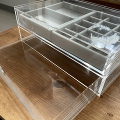 【譲渡先決定】無印良品　アクリルボックス　2段　ベロア内収納付きの画像