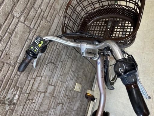 東京23区配達無料　新基準　ブリヂストン　アシスタ　12.3Ah リチウム 電動自転車 中古 36