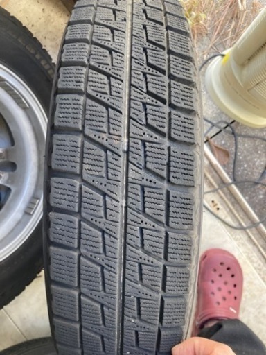 スタッドレスタイヤ 中古