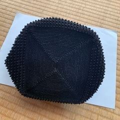 ビーズ黒の巾着バックの画像