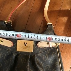 ウーゴ　バレンチノの画像