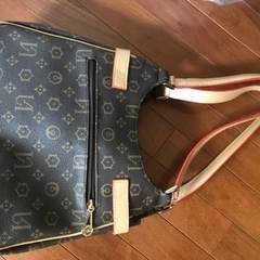 ウーゴ　バレンチノの画像