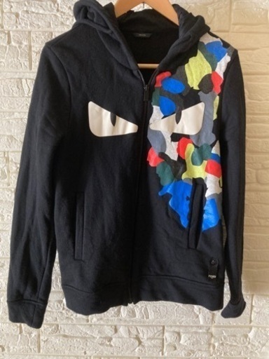 正規品 FENDI ジップパーカー Sサイズ
