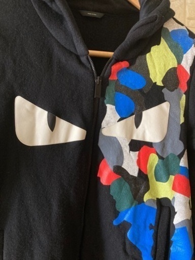 正規品 FENDI ジップパーカー Sサイズ