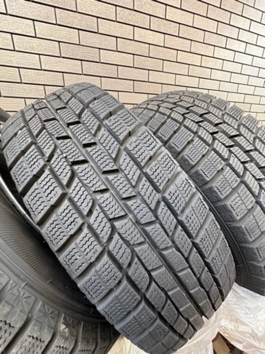 スタッドレスタイヤ 175/65R15 84Q