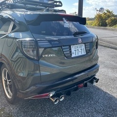ホンダ　ヴェゼル　Z 車高調　本革シート29年の画像