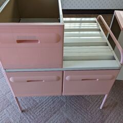 押入れ収納　スチール製の画像