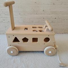 型はめ　木のおもちゃ　車の画像