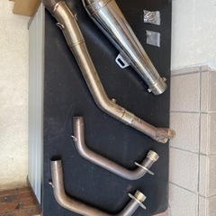 yzf-r25 用マフラーの画像