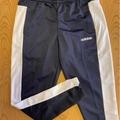 新品　adidas アディダス　セットアップの画像
