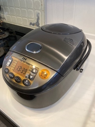 【象印】 17年製 IHジャー 5.5合炊き 炊飯器 NP-VQ10