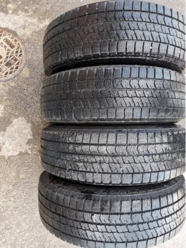 (購入者決まりました)スタッドレスタイヤ　15インチ    175/65R15