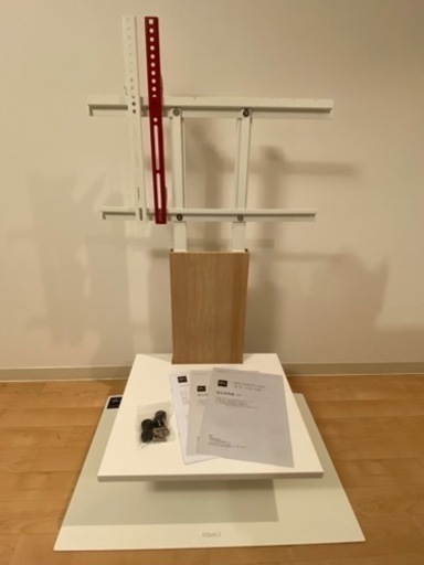 購入者決定！32~79インチ対応5段階調整テレビスタンド　テレビ台　1年数ヶ月使用