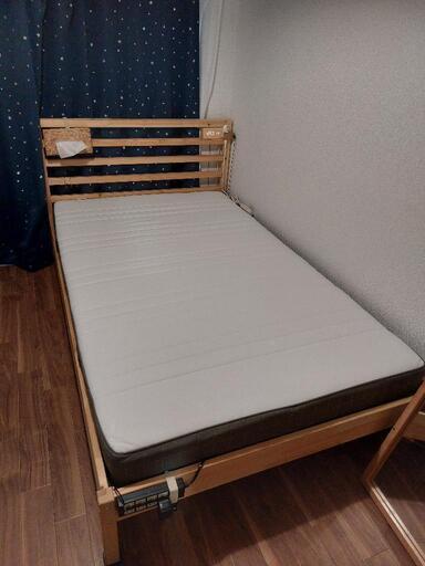 ベッド、マットレス（IKEA TARVA, MORGEDAL）