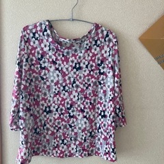 7分丈 花柄カットソー M〜L