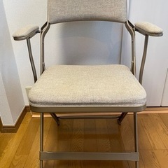 クラリン社　チェア　パシフィックファニチャー　ベージュ