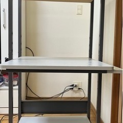 パソコンラックと椅子