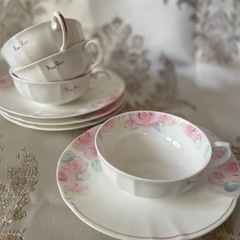NINA RICCI ティーカップandソーサー 4客セット ニナリッチの画像