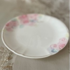 NINA RICCI ティーカップandソーサー 4客セット ニナリッチの画像
