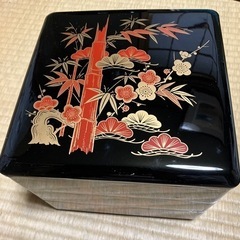 三段重箱です