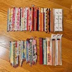 ノート・鉛筆・原稿用紙・消しゴムの画像