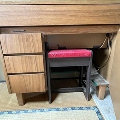 【昭和レトロ】リッカーのミシン 収納式 動作確認済の画像