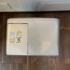 コロナ石油ファンヒーターの画像