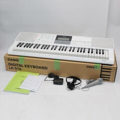 473)【美品/クリスマスSALE★】CASIO カシオ 光ナビゲーションキーボード LK-516 電子キーボード 61鍵 2020年製 マイク イヤホン付き♪