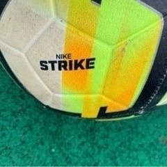 NIKE、サッカーボール、ストライク、白①の画像