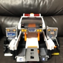 トミカ　ビッグに変形！デカパトロールカーの画像