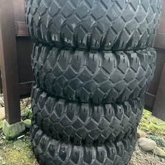 タイヤ　マキシス　35-12.5R16