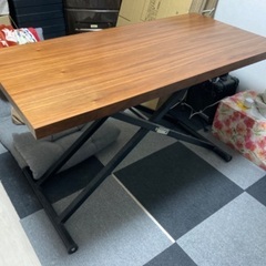 テーブル　昇降式　ニトリ
