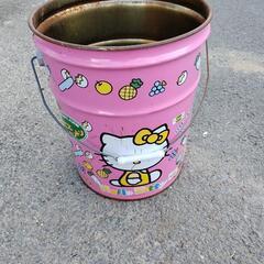 キティちゃんのペール缶