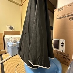 パラソルとパラソルスタンドの画像