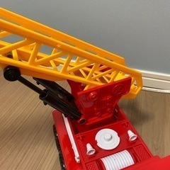 大型　消防車おもちゃの画像