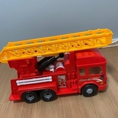 大型　消防車おもちゃの画像