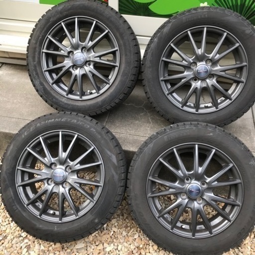 2018年10月製造　ピレリ　スタッドレス　タイヤ　セット