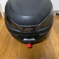 GIVIのリアボックス