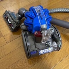 dyson ダイソン DC26 サイクロン式掃除機の画像