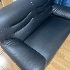 【最終　売れなければ捨てます】フェイクレザー　2人掛けソファー