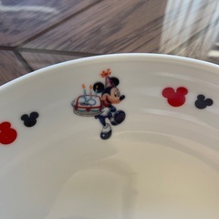 値下げしました！ディズニーカレー皿　2枚　ミッキーの画像