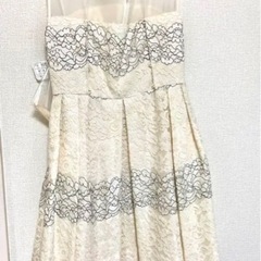 エメ　aimer 白　結婚式　二次会　ドレスの画像