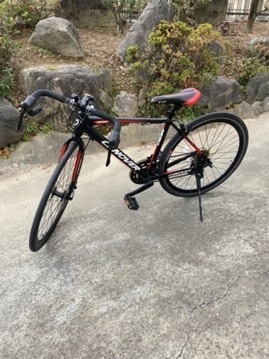 CANOVER NEROタイヤサイズ700×28C 21段変速