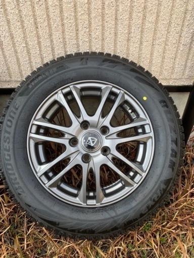 スタッドレスタイヤ195/65R15 ホイール付き4本セット