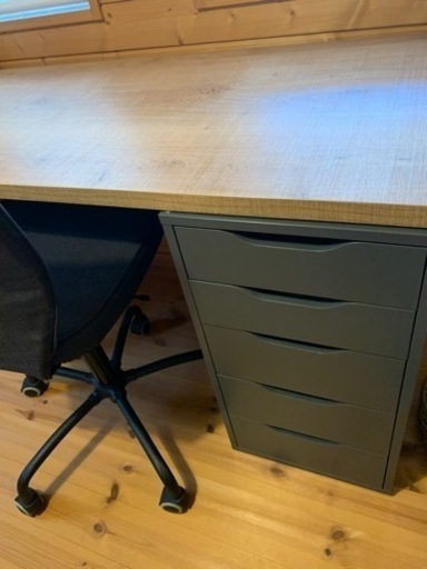 \u003c取引中\u003e勉強机とチェアのセット　IKEA