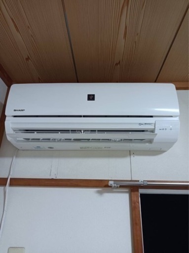 シャープ 冷暖房 2019年製 主に6畳用 エアコン 冷房2.2kw 暖房2.5kᴡ 室外機 リモコン付き ホワイト ルームエアコン