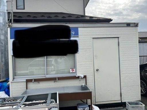 スーパーハウス、コンテナ