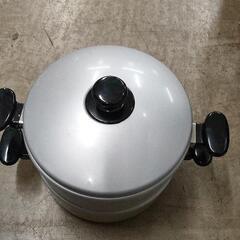 1128-061 【厨房機器】両手鍋　幅約38cm